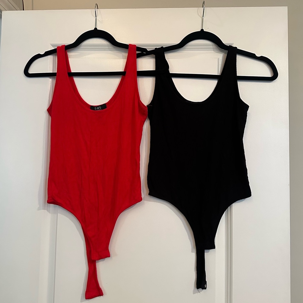 SWS Essentials Black and Red Pair of Ribbed Body Suits Size Small